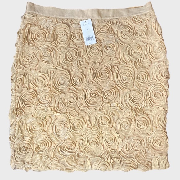 Banana Republic Rosette Mini Skirt - Picture 2 of 5